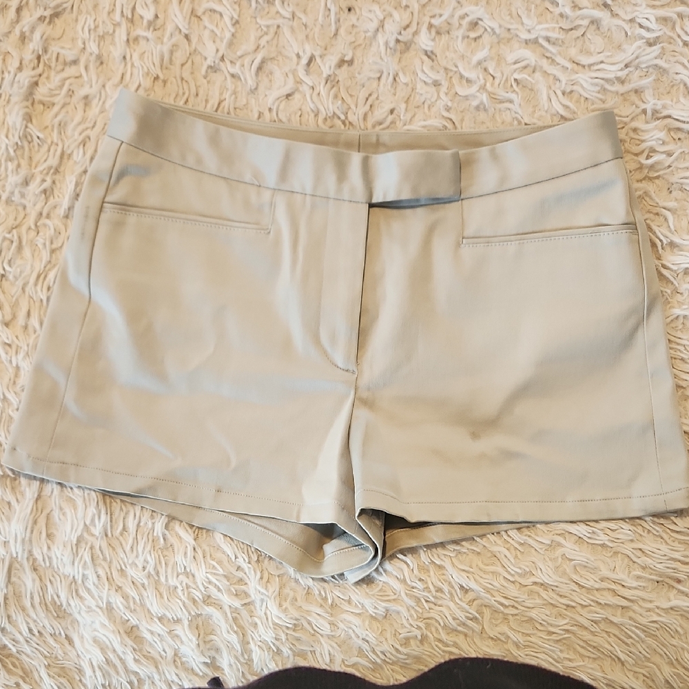 Theory High Waist Shorts in Light Gray